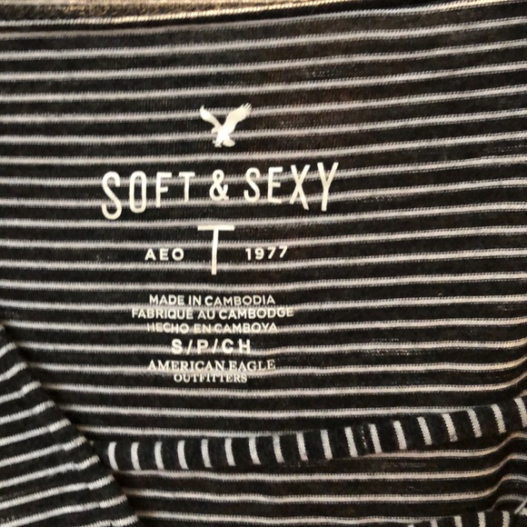 A striped long sleeve top - Picture 2 of 2